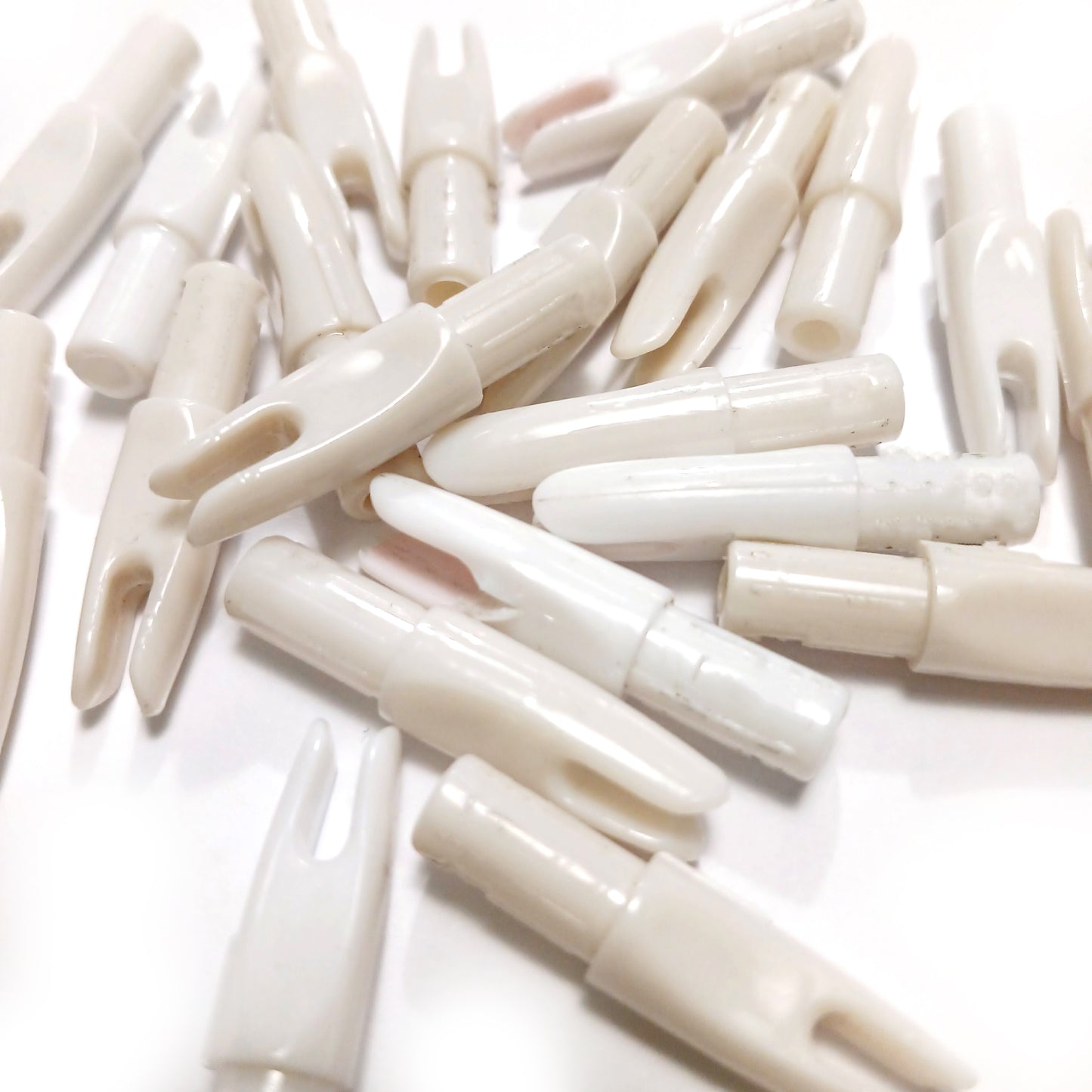 Plastic Nocks 0.246" White