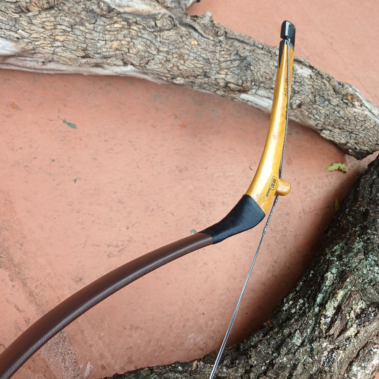 SECOND HAND Ali Bow Yarha II "Military Manchu" 55#@35" Fiberglass Bow
