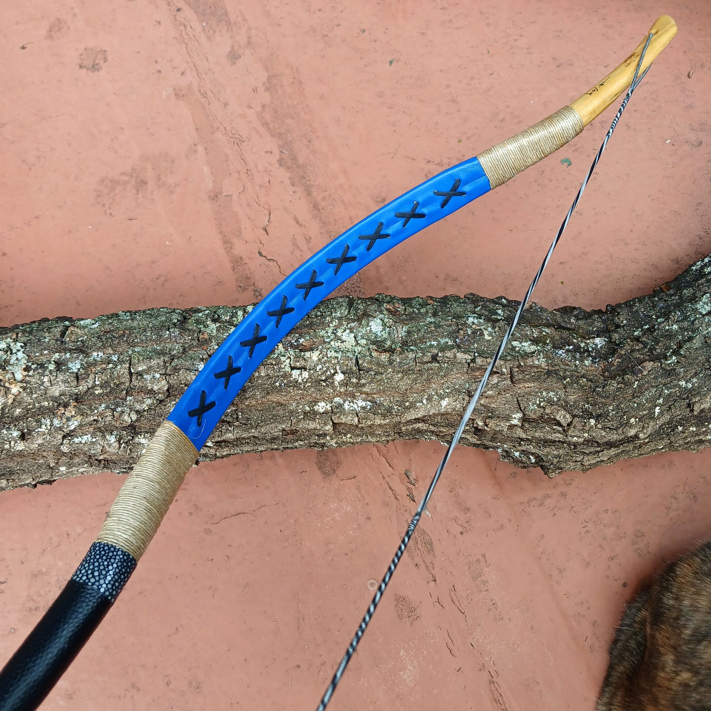 Ali Bow Junior Fiberglass Bow