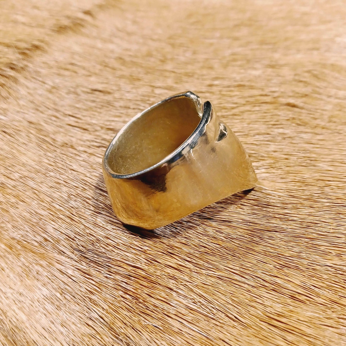 Gao Ying Thumb Ring - Brass