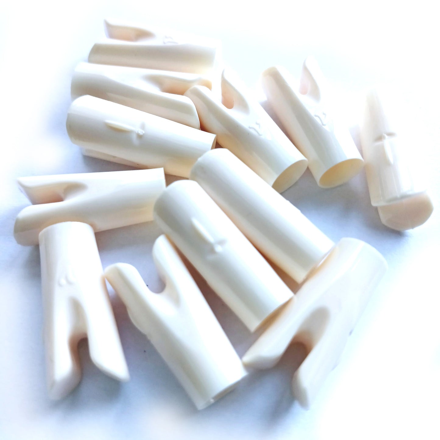 M-Nocks 11/32" Ivory - 12 Pack